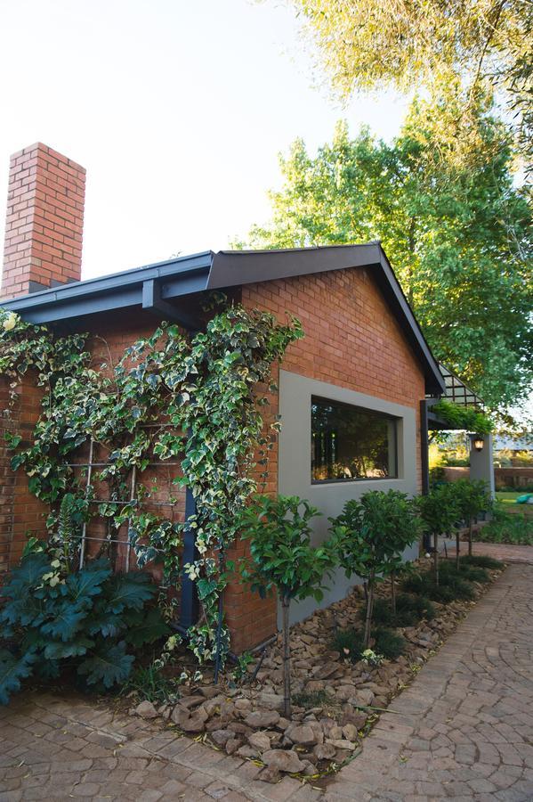 Pepper Tree Venue & Guesthouse Блумфонтейн Экстерьер фото