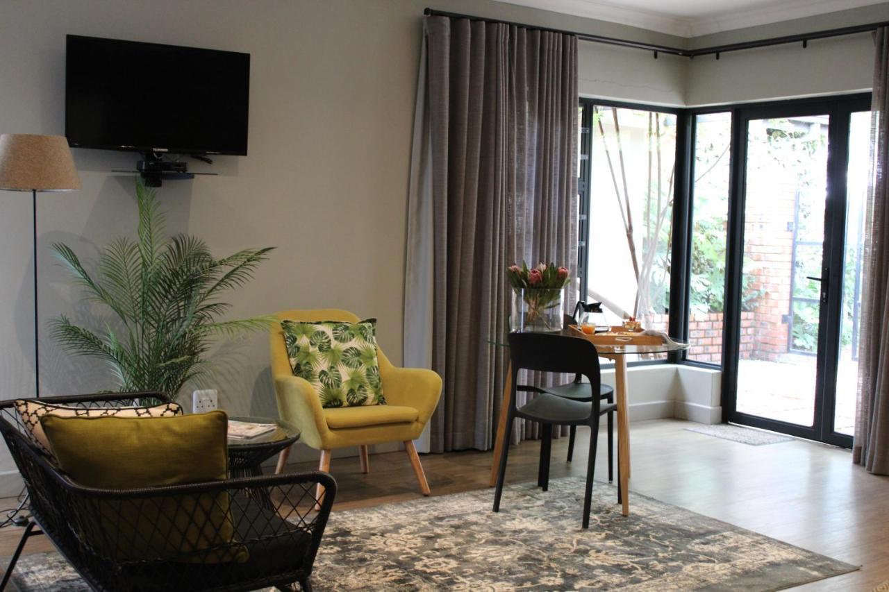 Pepper Tree Venue & Guesthouse Блумфонтейн Экстерьер фото